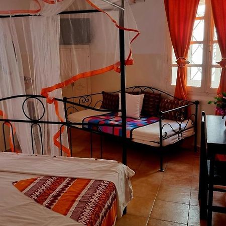 Chez Coumbis Bed and Breakfast Gorée Eksteriør billede